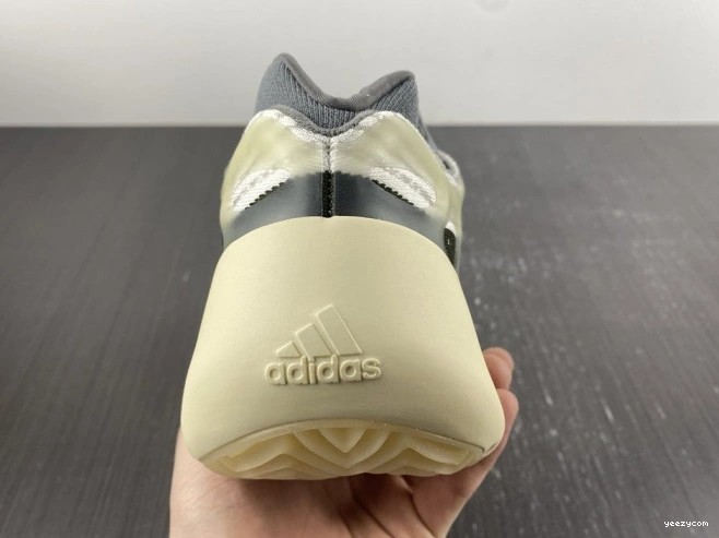 Fade ID1674 Yeezy V3 700 Salt Adidas 0924